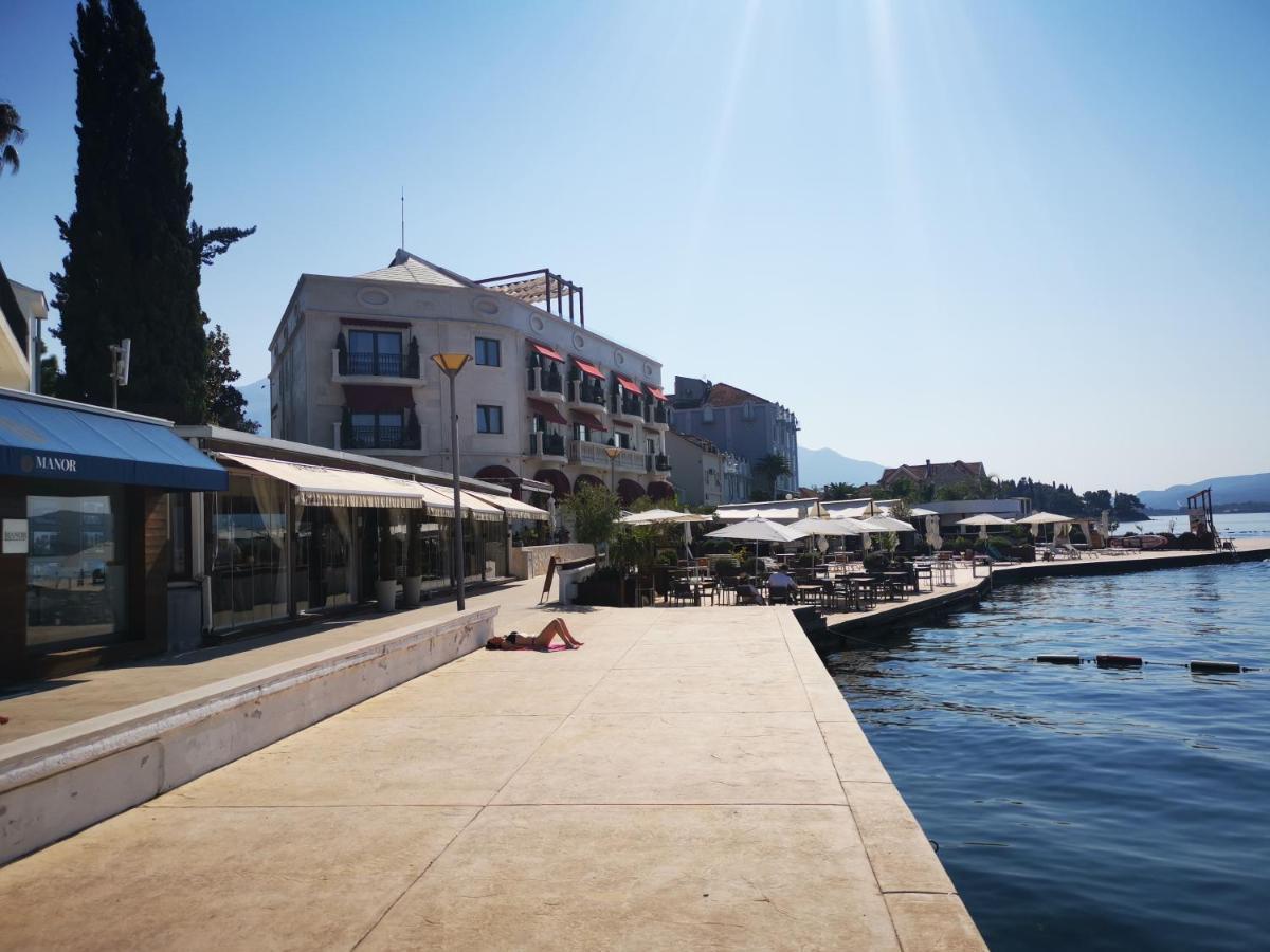 Seafront Apartments Тиват Экстерьер фото