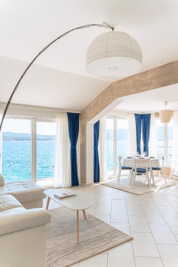 Seafront Apartments Тиват Экстерьер фото