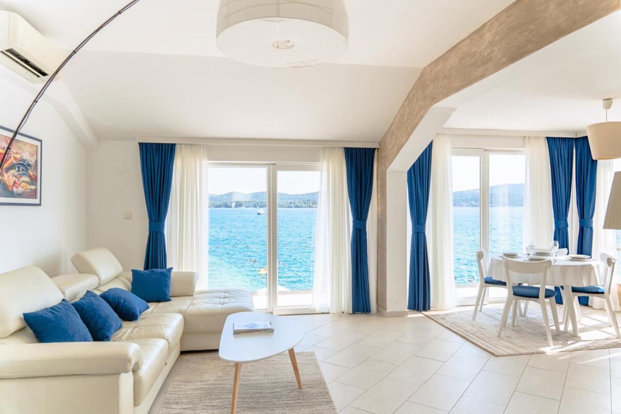 Seafront Apartments Тиват Экстерьер фото