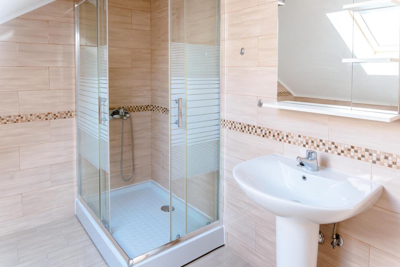 Seafront Apartments Тиват Экстерьер фото