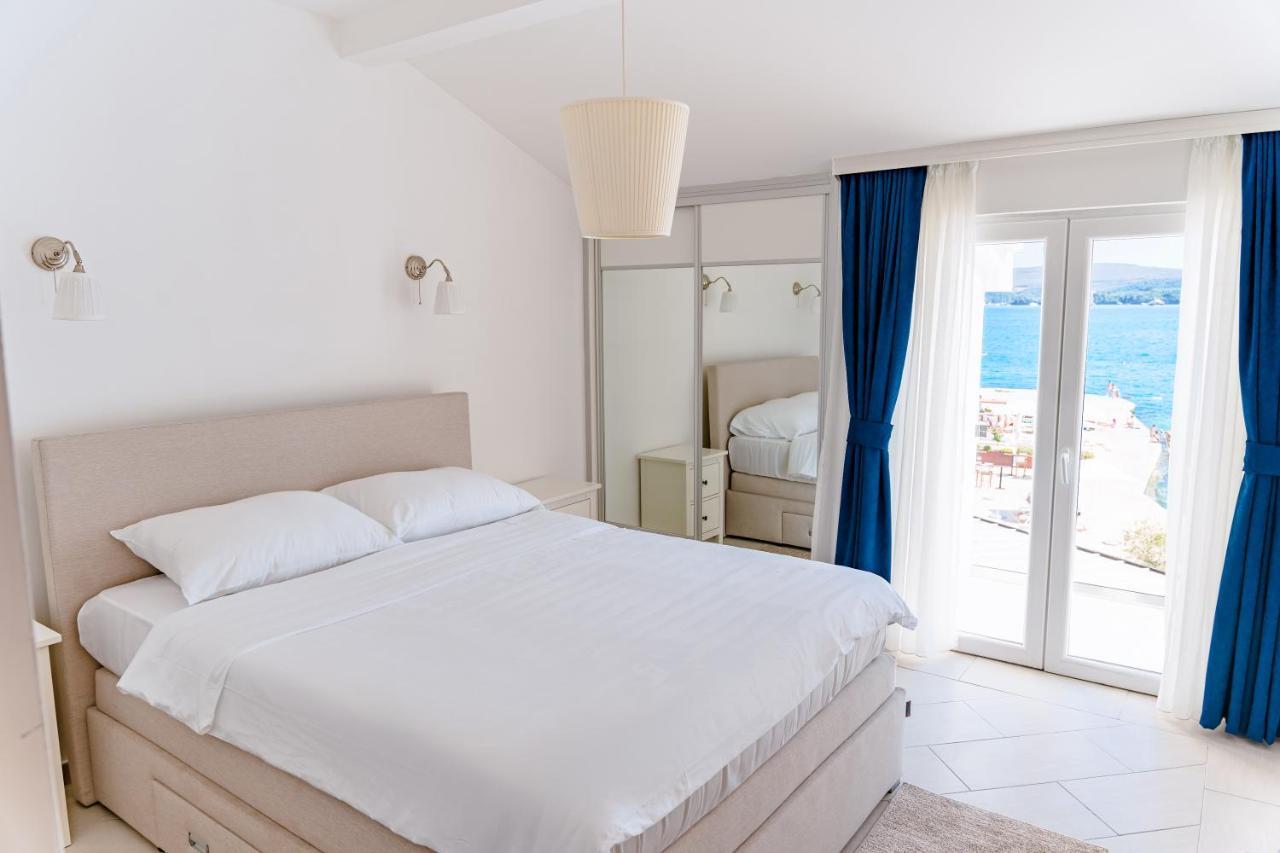 Seafront Apartments Тиват Экстерьер фото